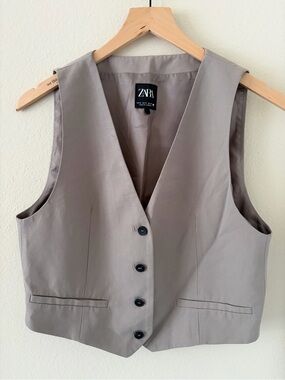 Zara Light Taupe Button Vest